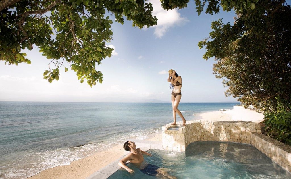 5 Travel Essentials To Pack For Your Bicol Trip