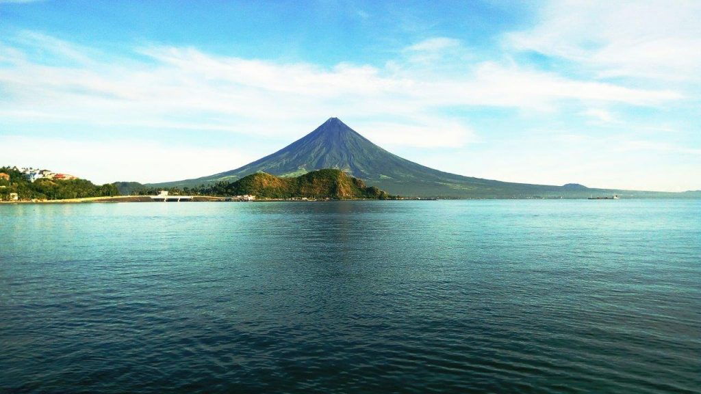 Top 5 Must-Visit Destinations in Bicol
